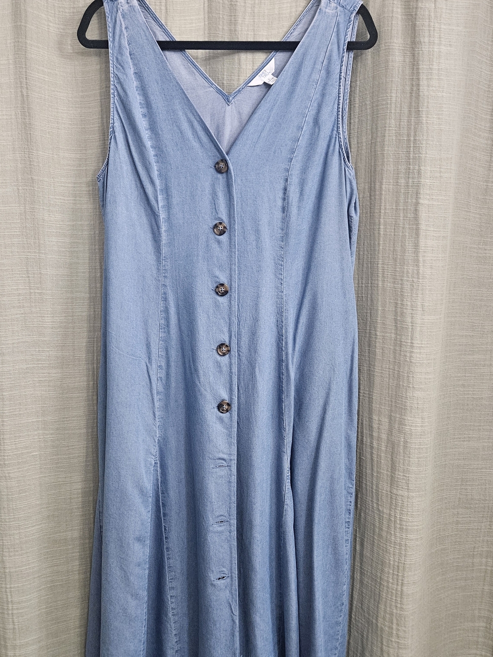 Time and Tru Light Blue Button-Front Maxi Dress